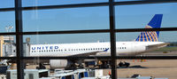 N419UA @ KDCA - DCA VA - by Ronald Barker