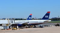 N721UW @ KDCA - DCA VA - by Ronald Barker