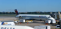 N936DL @ KDCA - DCA VA - by Ronald Barker