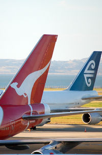 VH-OJB @ NZAA - Soon to be history: NZ has only two B744 left, and QF doesn't offer regular B744 services to AKL any longer - by Micha Lueck
