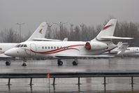 OY-GKJ @ LOWW - Falcon 2000