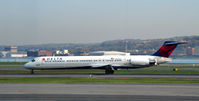 N949DL @ KDCA - Landing  DCA, check the thrust reversers - by Ronald Barker