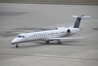 N12996 @ KCID - Taxiing to the terminal