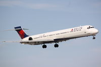 N924DN @ KSRQ - Delta Flight 1971 (N924DN) arrives at Sarasota-Bradenton International Airport following a flight from Detroit Metro-Wayne County International Airport - by Jim Donten