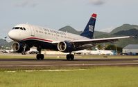N715UW @ TNCM - N715UW