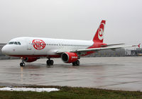 OE-LEX @ LOWG - New Niki livery.