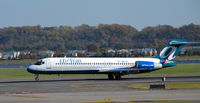 N607AT @ KDCA - Landing DCA - by Ronald Barker