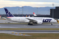 SP-LRA @ VIE - LOT - Polish Airlines