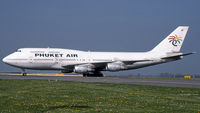 HS-VAC @ EHAM - K64 slide scanned with Epson V330 - by Gert-Jan Vis