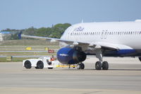 N646JB @ KSRQ - Jet Blue Airbus A320 (646JB) readies for flight from Sarasota-Bradenton International Airport - by Jim Donten