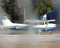 N737KS @ CGC - 1977 cessna 172n