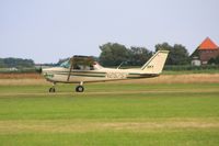 N2575Y @ EHTX - In take-off from Texel Airport after the 2012 Texel Airshow - by lkuipers