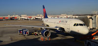 N365NB @ KATL - Atlanta - by Ronald Barker