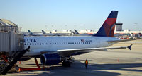 N365NB @ KATL - Atlanta - by Ronald Barker
