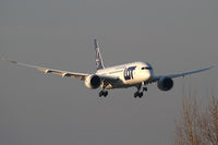 SP-LRA @ WAW - LOT - Polish Airlines