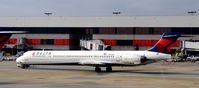 N913DN @ KATL - Taxi Atlanta - by Ronald Barker