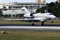 N719XJ @ TNCM - N719XJ