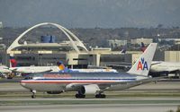 N339AA @ KLAX - Taxiing to gate - by Todd Royer