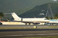 N821AM @ TNCM - N821AM