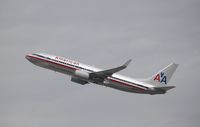 N904NN @ KLAX - Boeing 737-800 - by Mark Pasqualino