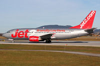 G-CELK @ LOWS - Boeing 737