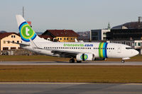 PH-XRB @ LOWS - Boeing 737-700