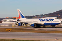 EI-XLF @ LOWS - Boeing 747-400
