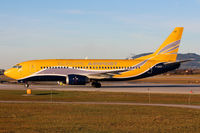 F-GIXT @ LOWS - Boeing 737