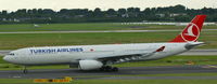 TC-JNO @ EDDL - Turkish Airlines, seen here on the taxiway after landing at Düsseldorf Int´l (EDDL) - by A. Gendorf