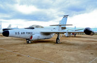 52-1949 - Northrop F-89J Scorpion S/N 52-1949

The Scorpion was the first US interceptor armed with nuclear air-to-air missiles and the first aircraft to live fire an AIR-2 Genie nuclear air-to-air missile on 19 July 1957.

March Field Air Museum
TDelCoro - by Tomás Del Coro