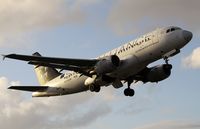 N703UW @ TNCM - N703UW