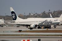 N596AS @ KLAX - AS B738 landing - by FerryPNL