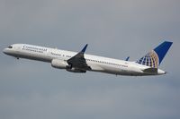 N21108 @ KEWR - B752 taking off - by FerryPNL