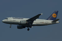 D-AILA @ LOWW - Lufthansa Airbus 319 - by Dietmar Schreiber - VAP