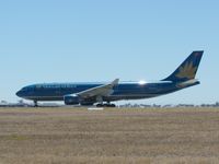 VN-A379 @ YMML - VN-A379 lined up on Rwy 34, YMML - by red750