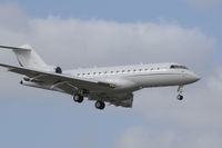 N379G @ FXE - Approach to runway 8 - by Bruce H. Solov