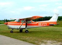 SE-FZY @ ESSU - R/Cessna F.172M Skyhawk [1024] Eskilstuna~SE 30/05/2002 - by Ray Barber