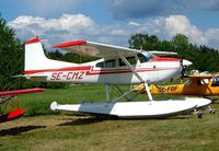 SE-CMZ @ ESKB - Cessna 185 Skywagon [185-0053] Barkarby~SE 01/06/2002 - by Ray Barber