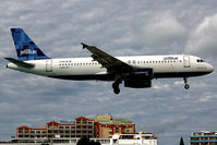 N766JB @ SXM - Visitor