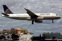 N404UA @ SXM - Visitor - by Wolfgang Zilske
