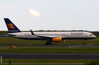 TF-ISL @ EKCH - New addition for Icelandair in 2012 - by FerryPNL