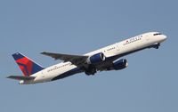N602DL @ KFLL - Boeing 757-200 - by Mark Pasqualino