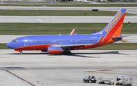 N438WN @ KFLL - Boeing 737-700 - by Mark Pasqualino