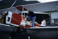 VH-HCI @ YBCS - getting on - by Martin Spütz