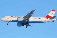 OE-LBN @ VIE - Austrian Airlines