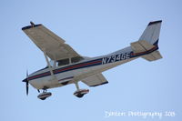 N734GE @ KVNC - Cessna Skyhawk (N734GE) flies over Brohard Beach on approach to Runway 5 at Venice Municipal Airport - by Donten Photography
