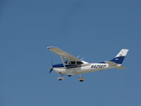 N425KP @ KOSH - DEPARTING OSHKOSH - by steveowen
