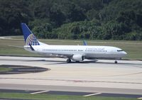 N73275 @ TPA - Continental 737-800