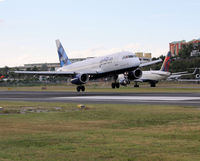 N566JB @ TNCM - N566JB