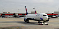 UNKNOWN @ KATL - Aircraft taxiing - by Ronald Barker